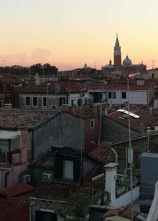 Biennale Area With Terrace And View! * Venecia
