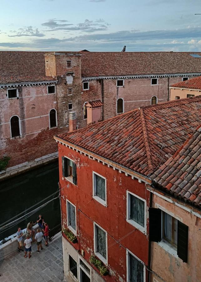 Biennale Area With Terrace And View! Venecia